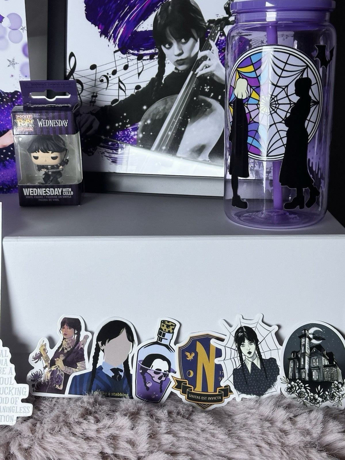 W Gift Box, Goth Girl Tv Show Gift Box